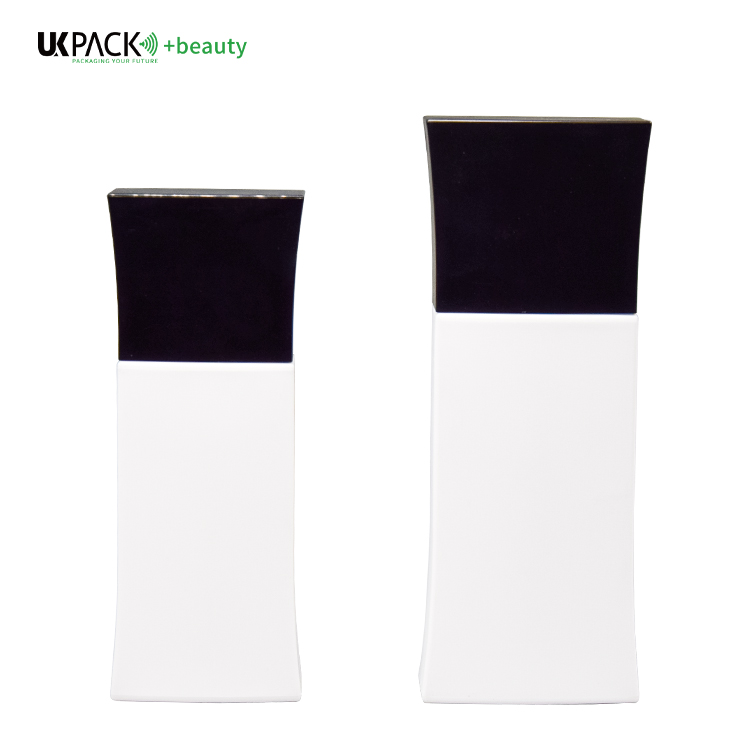 30ml / 50ml PE Customized Color And Logo Square Shape Sunscreen Hand Cream Lotion Bottle UKL33D