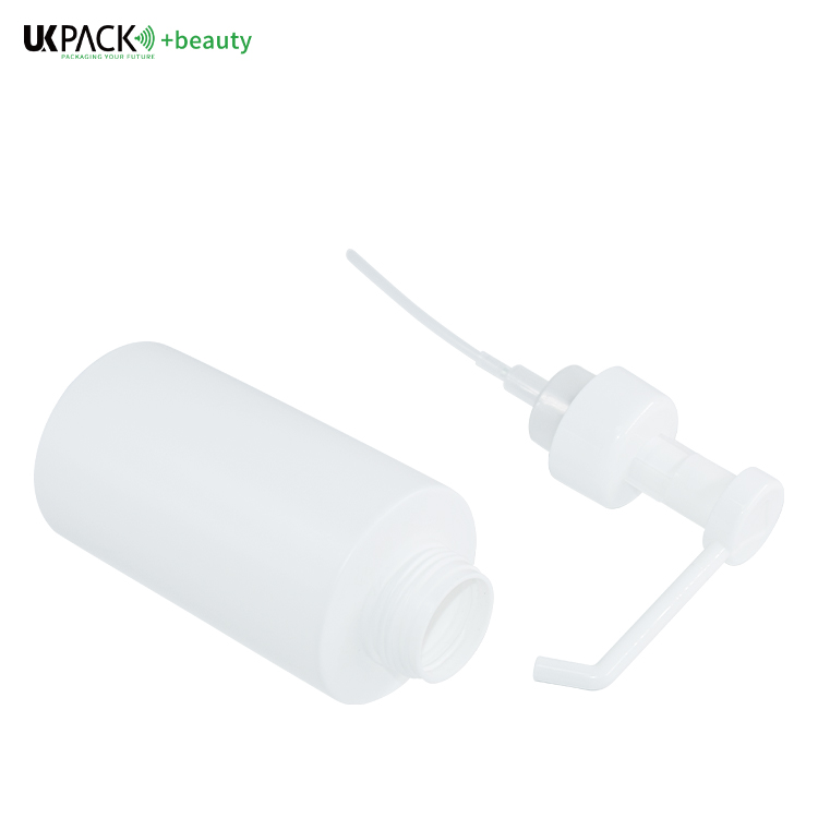 500ml HDPE Skin Care Packaging Foam Pump Bottle Customized Facial Cleanser Bottle UKF25