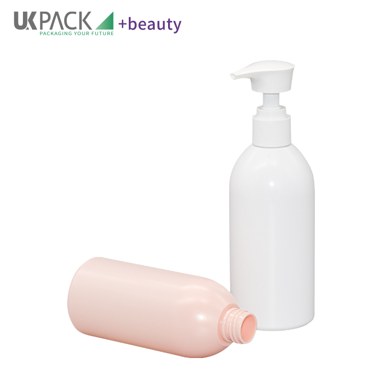 Smooth PET Round Shoulders Cosmetic Lotion Bottle With 2.8cc 240ml 300ml