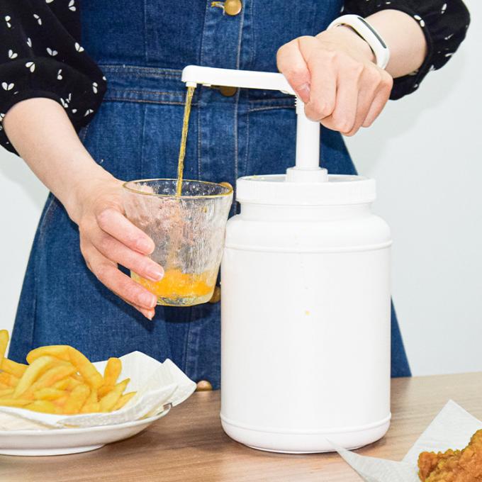 Leak Proof Commercial Household Sauce Dispenser Pump With 2500ml PE Jar Bottle 0