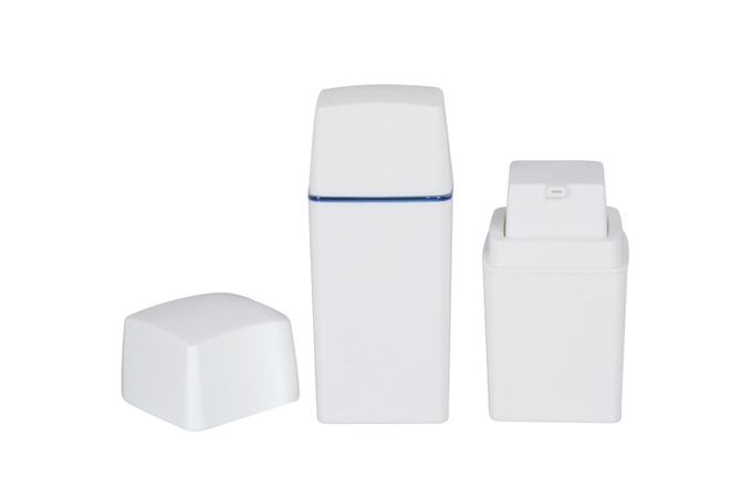 15ml 30ml 50ml Square Airless Pump Bottles For Cosmetics 0