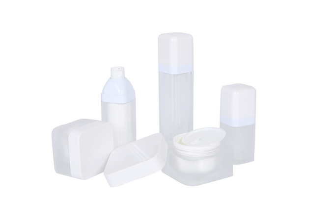 Acrylic Square 15/30/50ml Face Moisturizer Bottle Matte White lotion toner Family Skin Suit 0